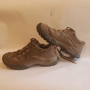 Vasque Mantra 2.0 Women's Hiking shoes 8/38.5